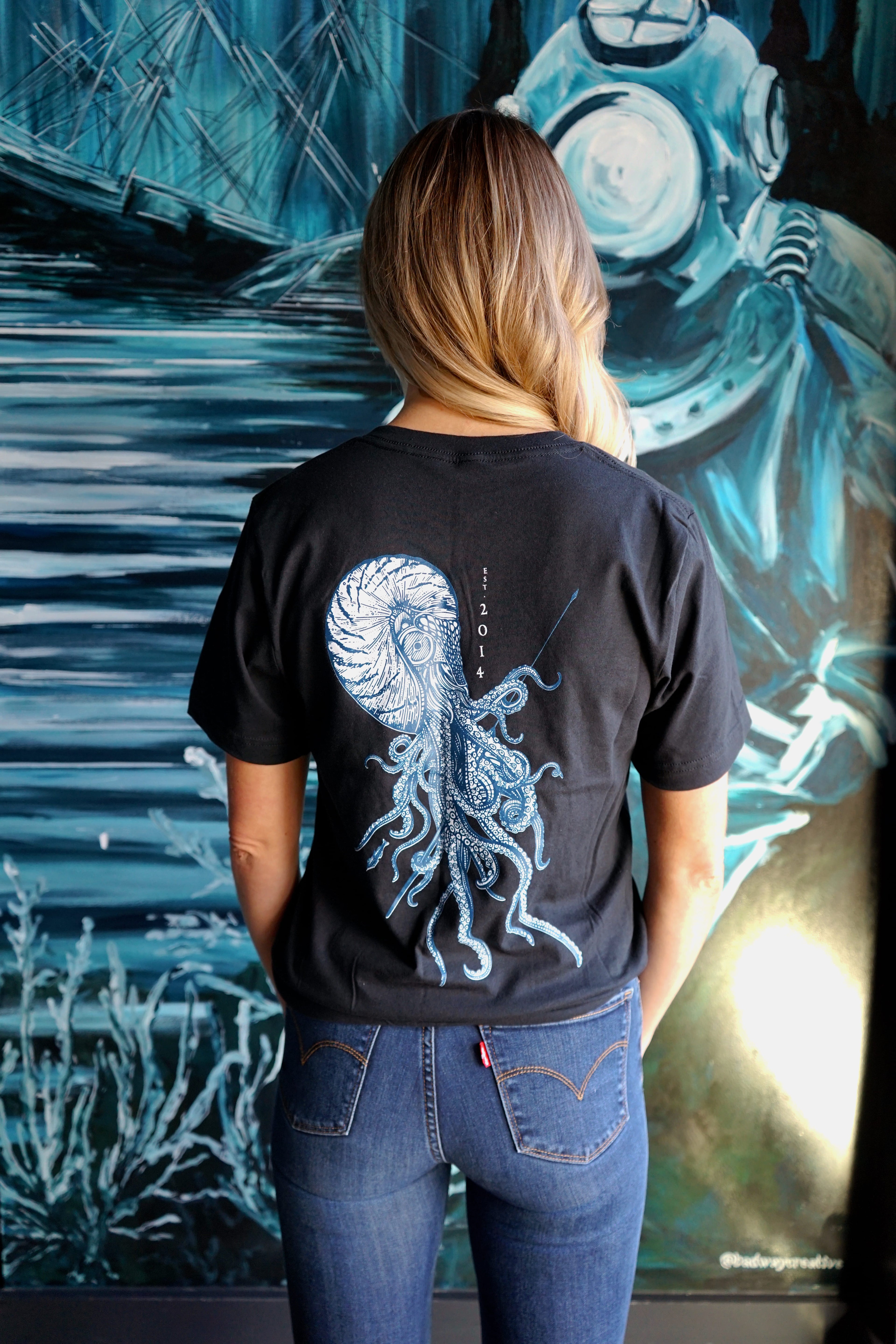 Black Short Sleeve V-neck T-Shirt